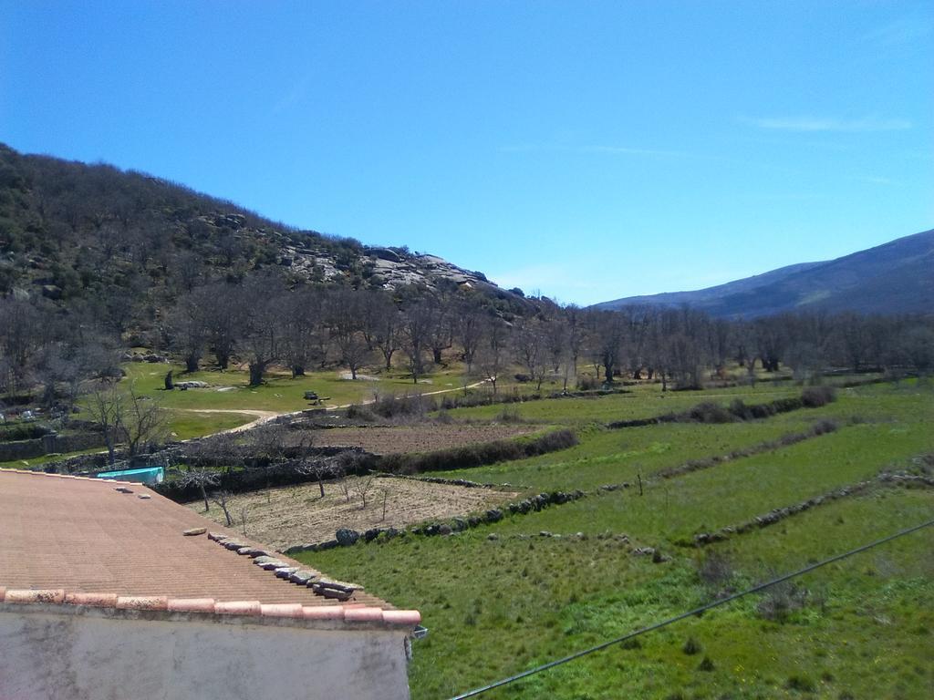 Apartamentos La Covatilla Neila de San Miguel Екстериор снимка