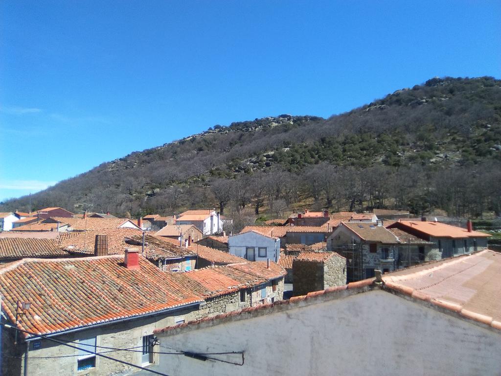 Apartamentos La Covatilla Neila de San Miguel Екстериор снимка